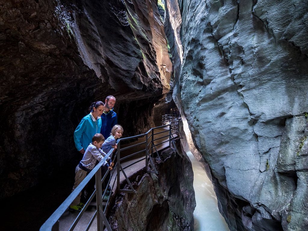 Herbst-Spezialangebot: Aareschlucht (und Reichenbachfälle)